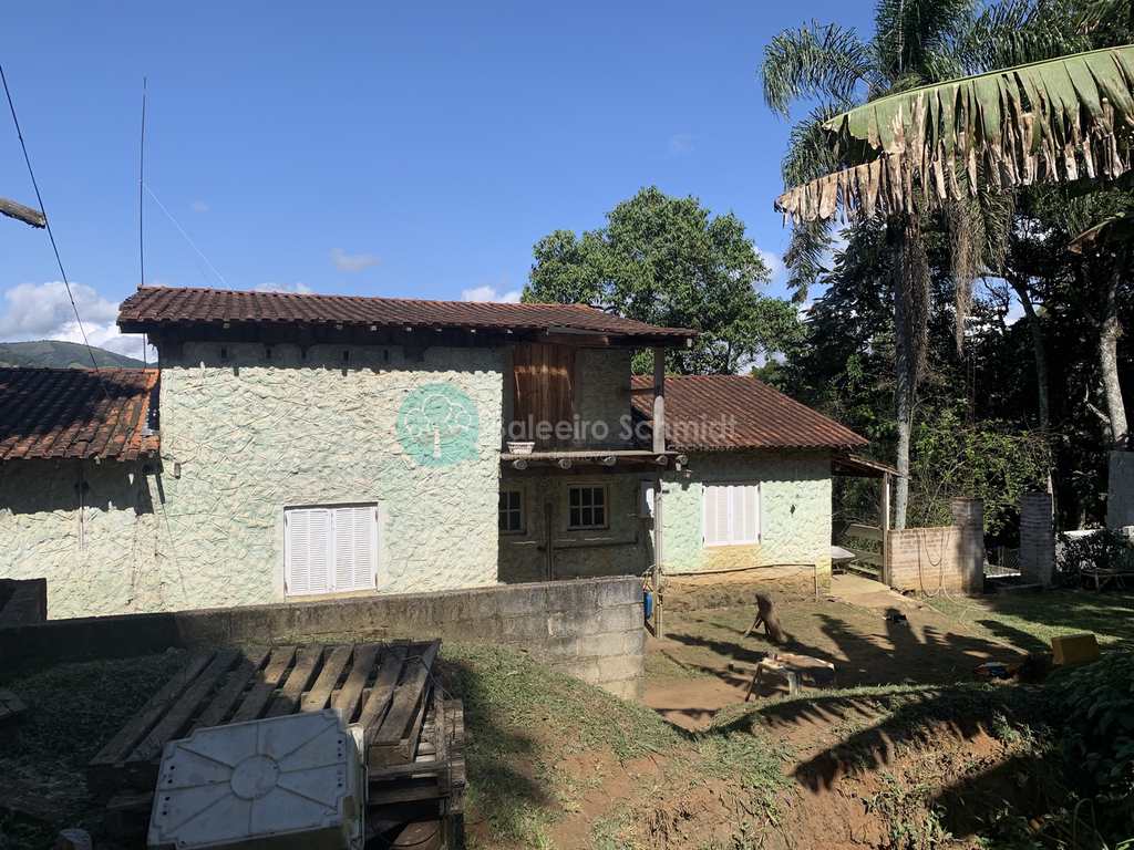 Casa em Santo Antônio do Pinhal, no bairro Aproxi 3 Km do Centro
