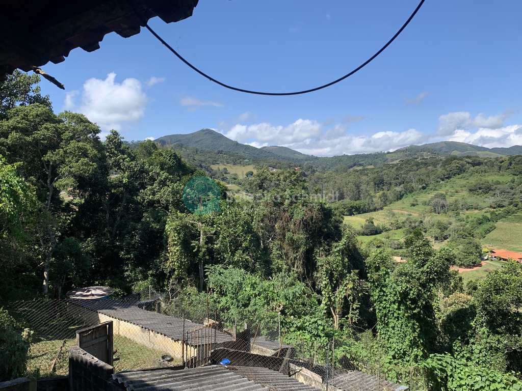 Casa em Santo Antônio do Pinhal, no bairro Aproxi 3 Km do Centro