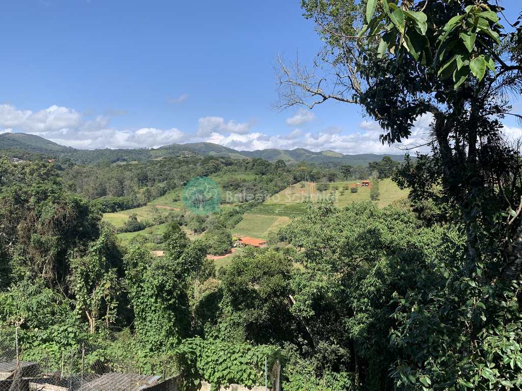 Casa em Santo Antônio do Pinhal, no bairro Aproxi 3 Km do Centro