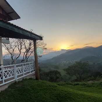Casa em Santo Antônio do Pinhal, bairro 5,5 Km