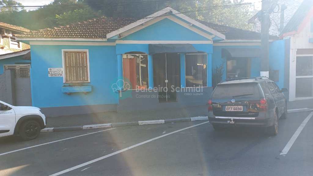 Casa Comercial em Santo Antônio do Pinhal, no bairro Centro
