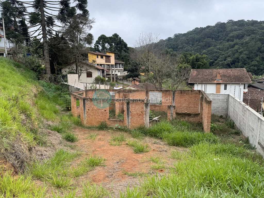 Terreno em Santo Antônio do Pinhal, no bairro Centro