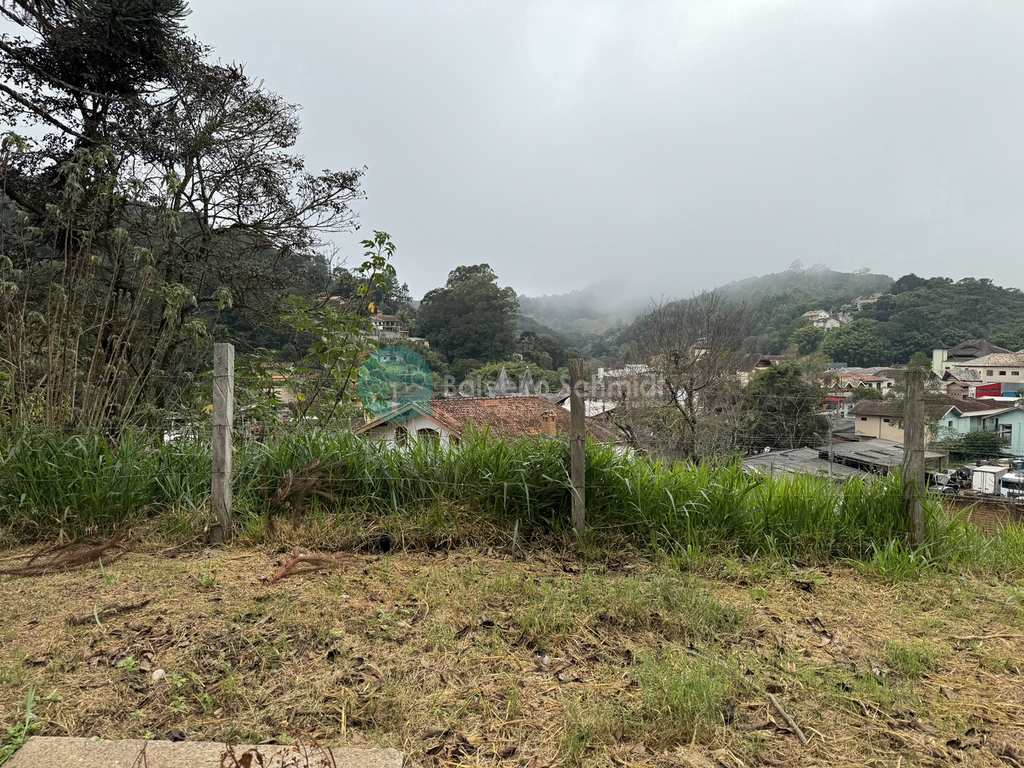 Terreno em Santo Antônio do Pinhal, no bairro Centro