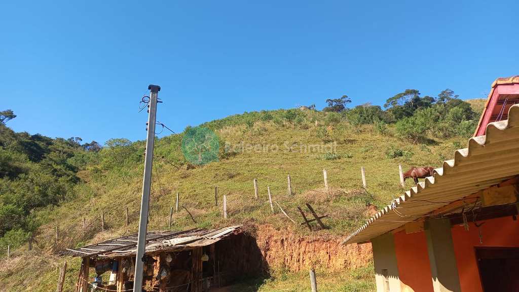 Sítio em Santo Antônio do Pinhal, no bairro 7 Km do Centro