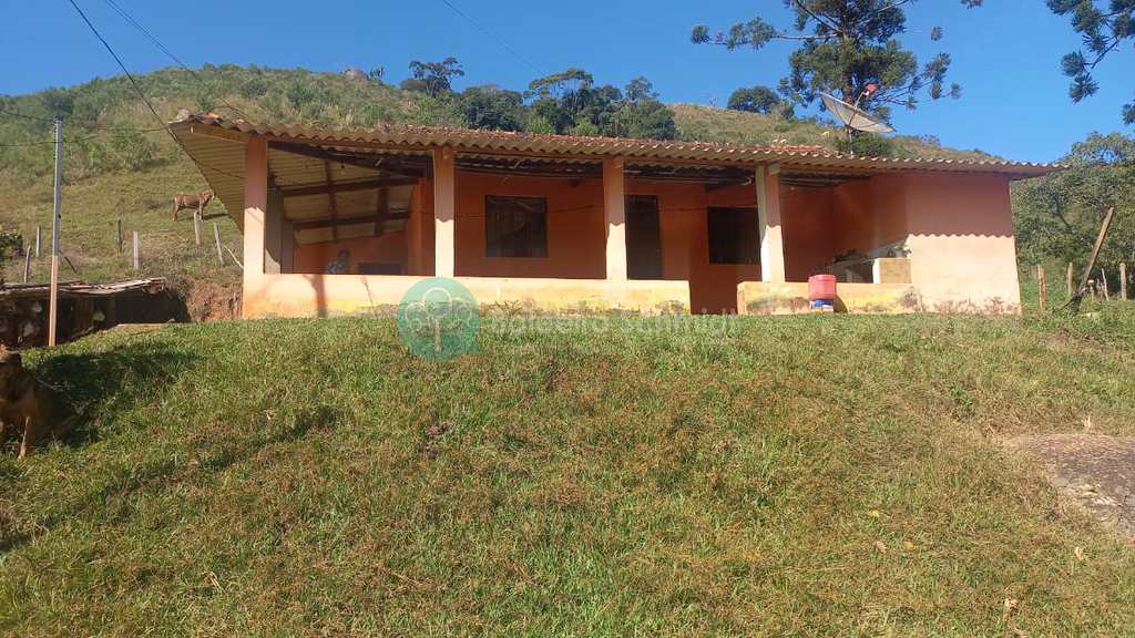 Sítio em Santo Antônio do Pinhal, no bairro 7 Km do Centro