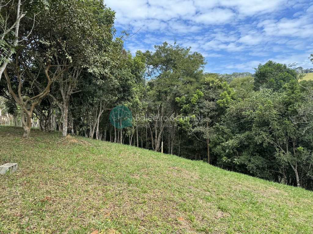 Terreno em Santo Antônio do Pinhal, no bairro Centro