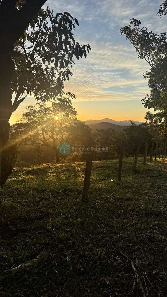 Casa em Santo Antônio do Pinhal, no bairro Proximo Ao Centro
