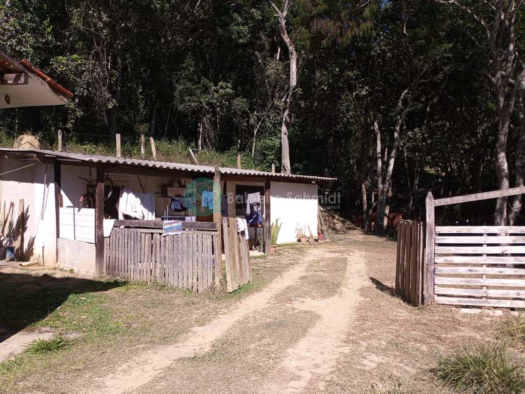 Casa em Santo Antônio do Pinhal, no bairro Zona Rural