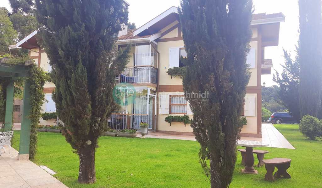 Apartamento em Campos do Jordão, no bairro Centro