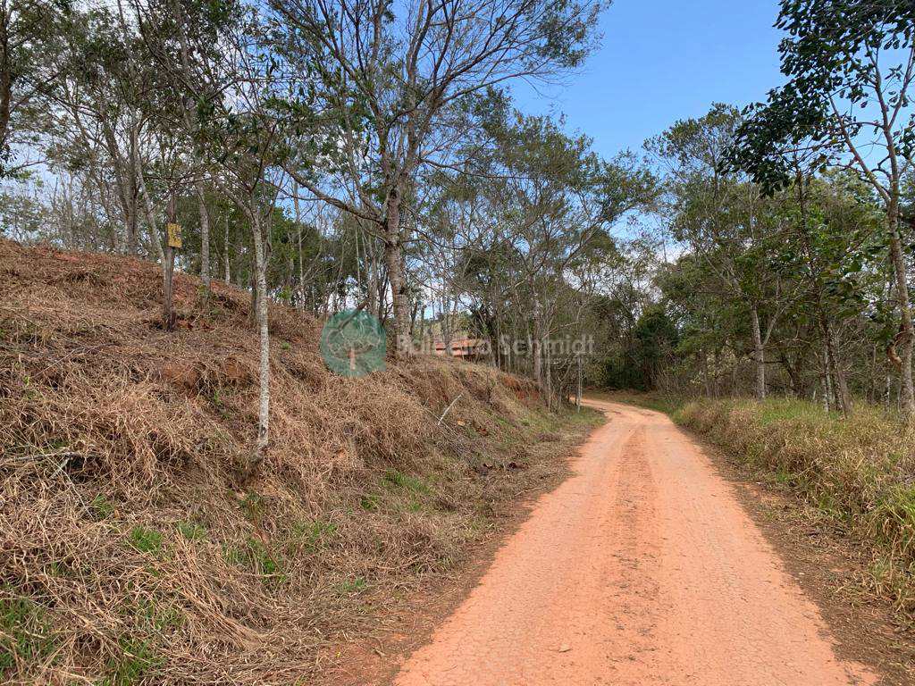 Terreno em Santo Antônio do Pinhal, no bairro Proximo Ao Centro