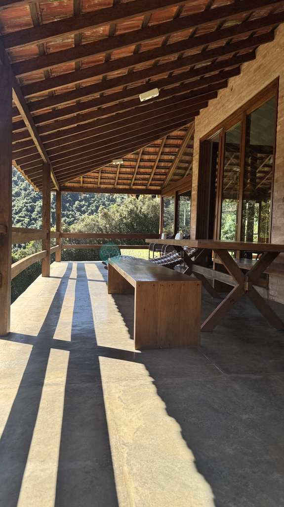 Casa de Condomínio em Santo Antônio do Pinhal, no bairro Condomínio Parque da Mantiqueira