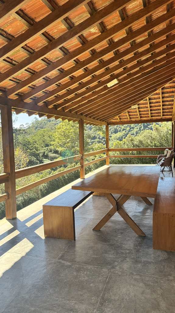 Casa de Condomínio em Santo Antônio do Pinhal, no bairro Condomínio Parque da Mantiqueira