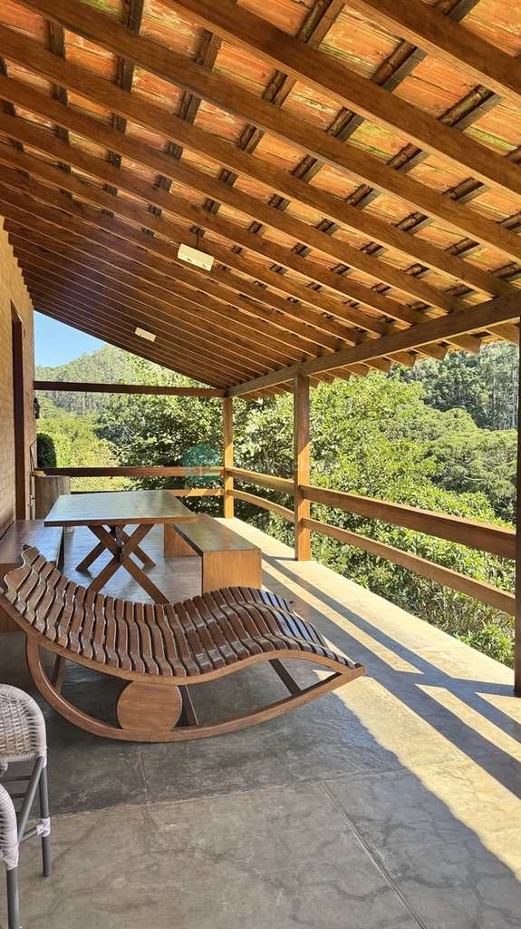 Casa de Condomínio em Santo Antônio do Pinhal, no bairro Condomínio Parque da Mantiqueira