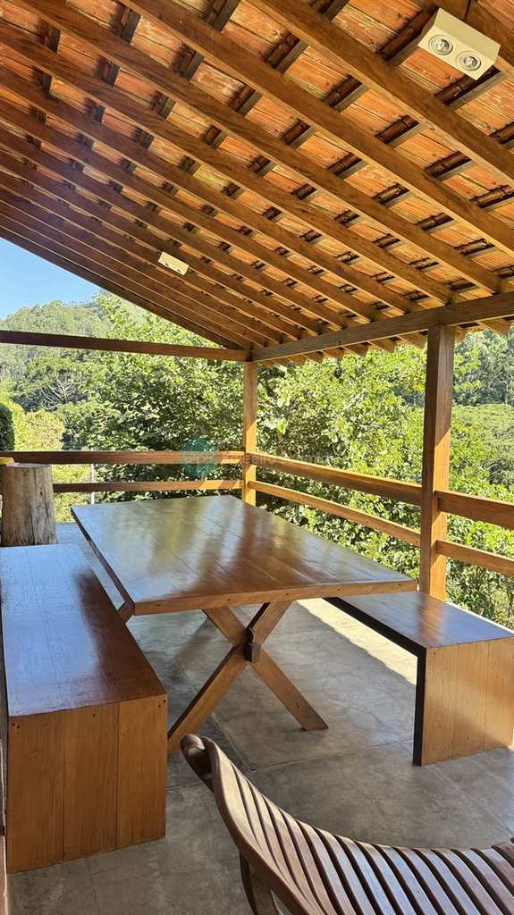 Casa de Condomínio em Santo Antônio do Pinhal, no bairro Condomínio Parque da Mantiqueira