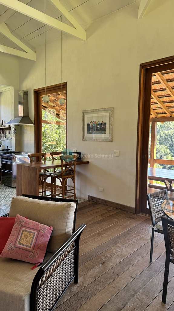 Casa de Condomínio em Santo Antônio do Pinhal, no bairro Condomínio Parque da Mantiqueira