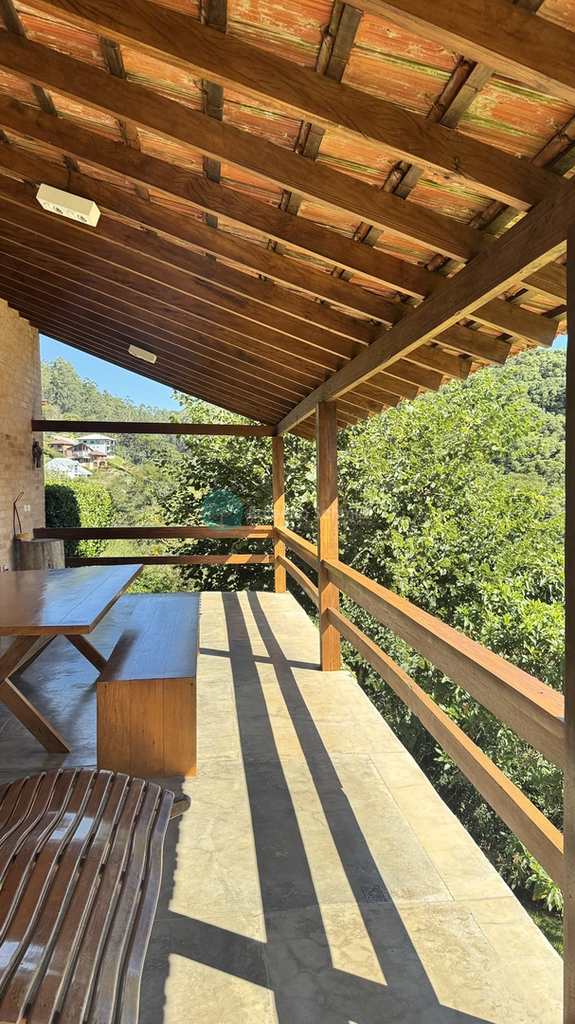 Casa de Condomínio em Santo Antônio do Pinhal, no bairro Condomínio Parque da Mantiqueira