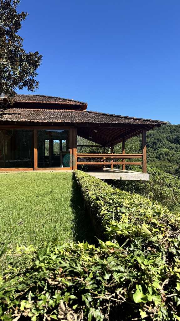 Casa de Condomínio em Santo Antônio do Pinhal, no bairro Condomínio Parque da Mantiqueira