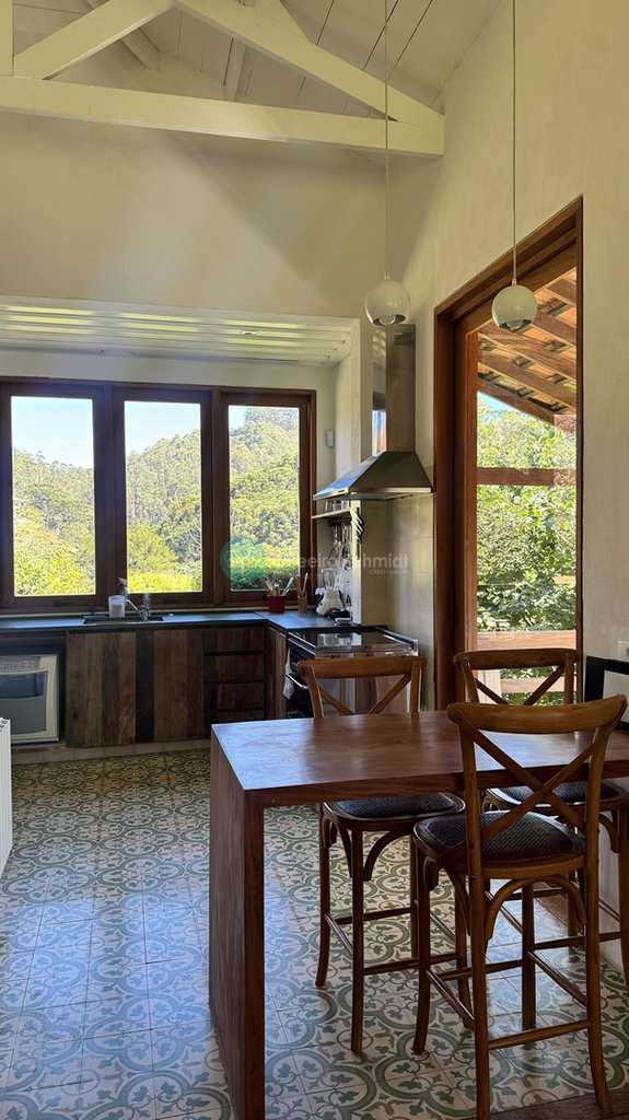 Casa de Condomínio em Santo Antônio do Pinhal, no bairro Condomínio Parque da Mantiqueira