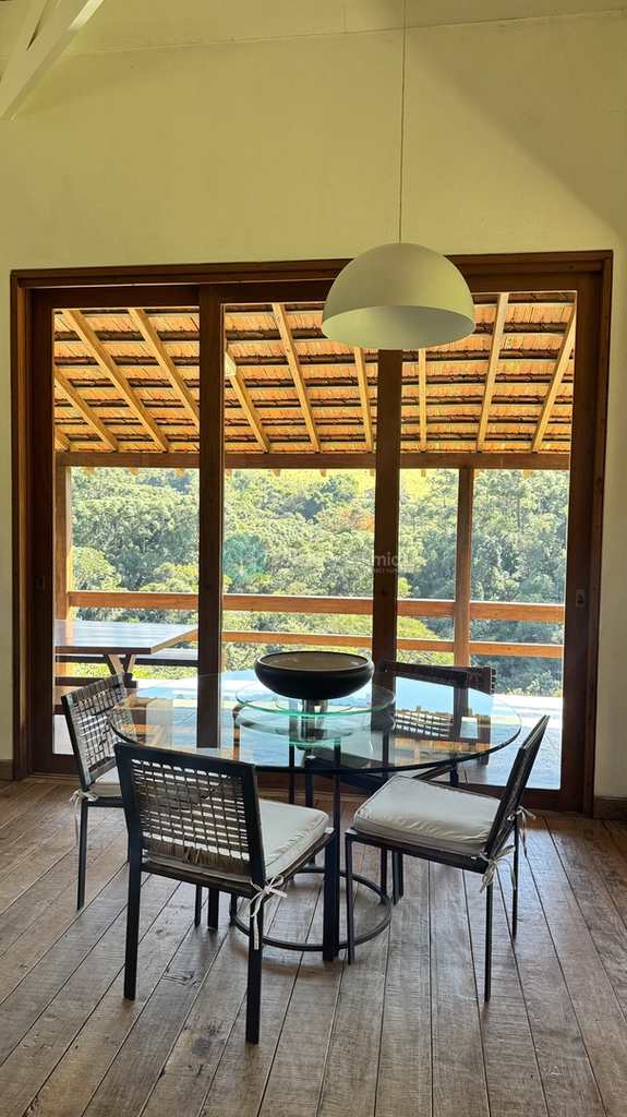 Casa de Condomínio em Santo Antônio do Pinhal, no bairro Condomínio Parque da Mantiqueira