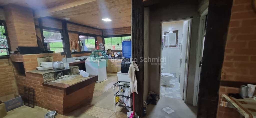 Casa em Sapucaí-Mirim, no bairro Zona Rural