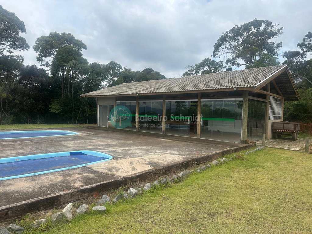 Sítio em Santo Antônio do Pinhal, no bairro 7 Km do Centro