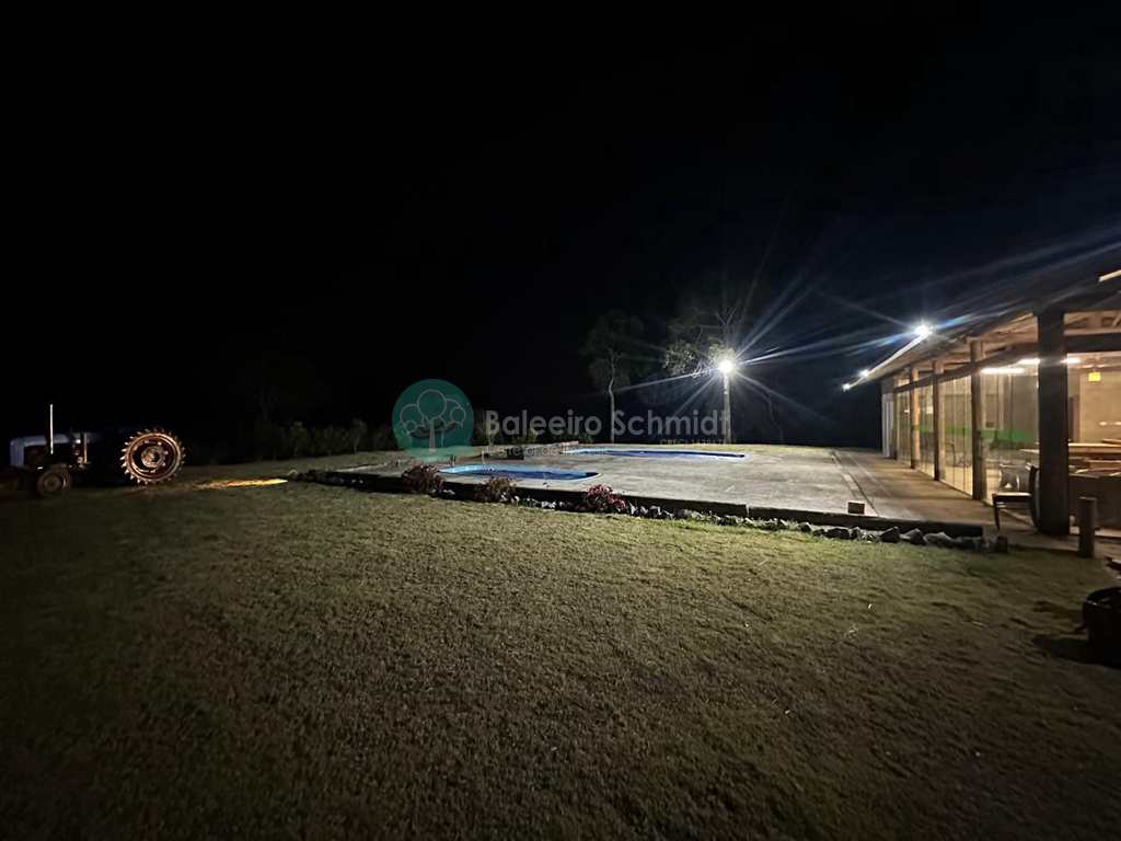 Sítio em Santo Antônio do Pinhal, no bairro 7 Km do Centro