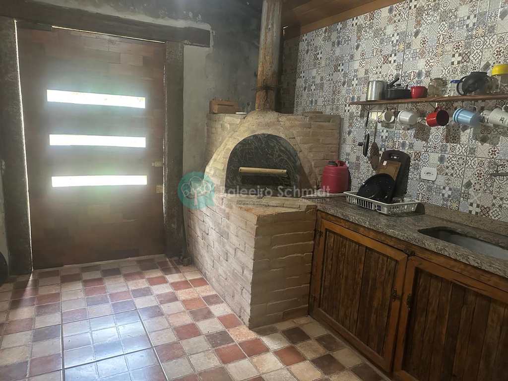 Sítio em Santo Antônio do Pinhal, no bairro 7 Km do Centro