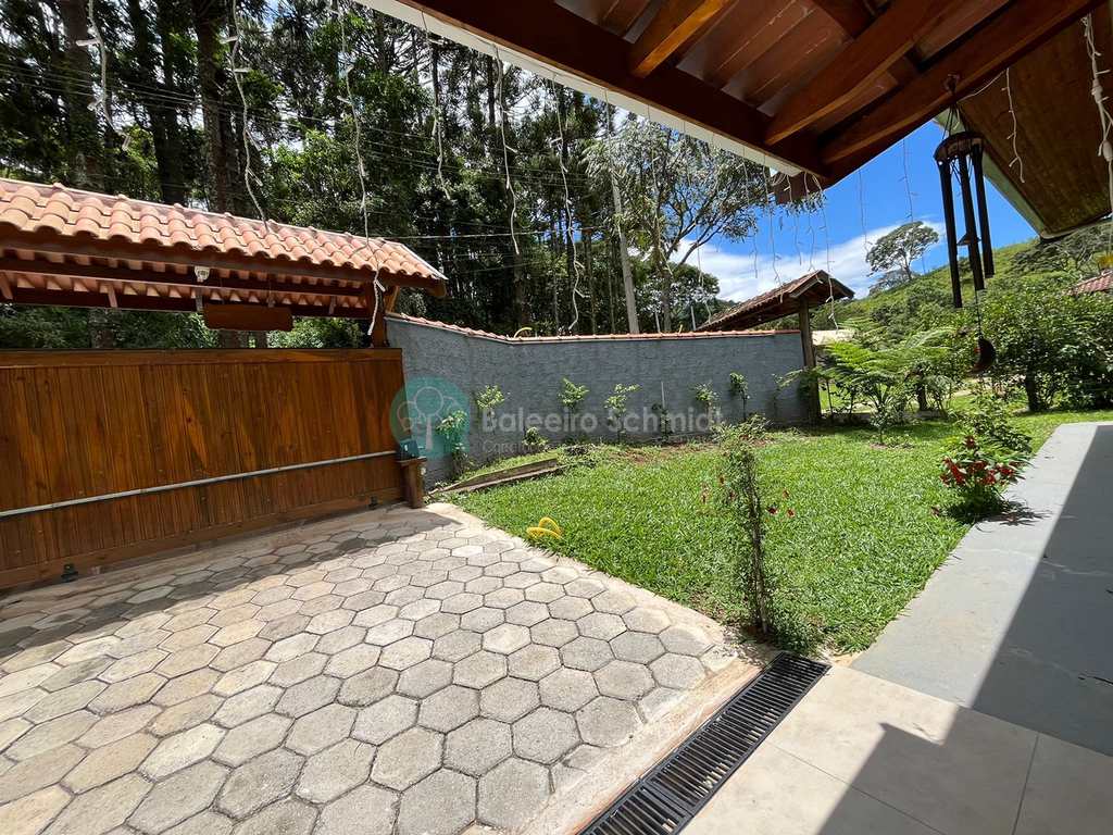 Casa em Santo Antônio do Pinhal, no bairro Proximo Ao Centro