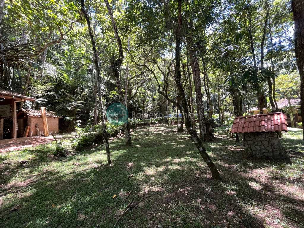 Sítio em Santo Antônio do Pinhal, no bairro Aprox 7 Km do Centro