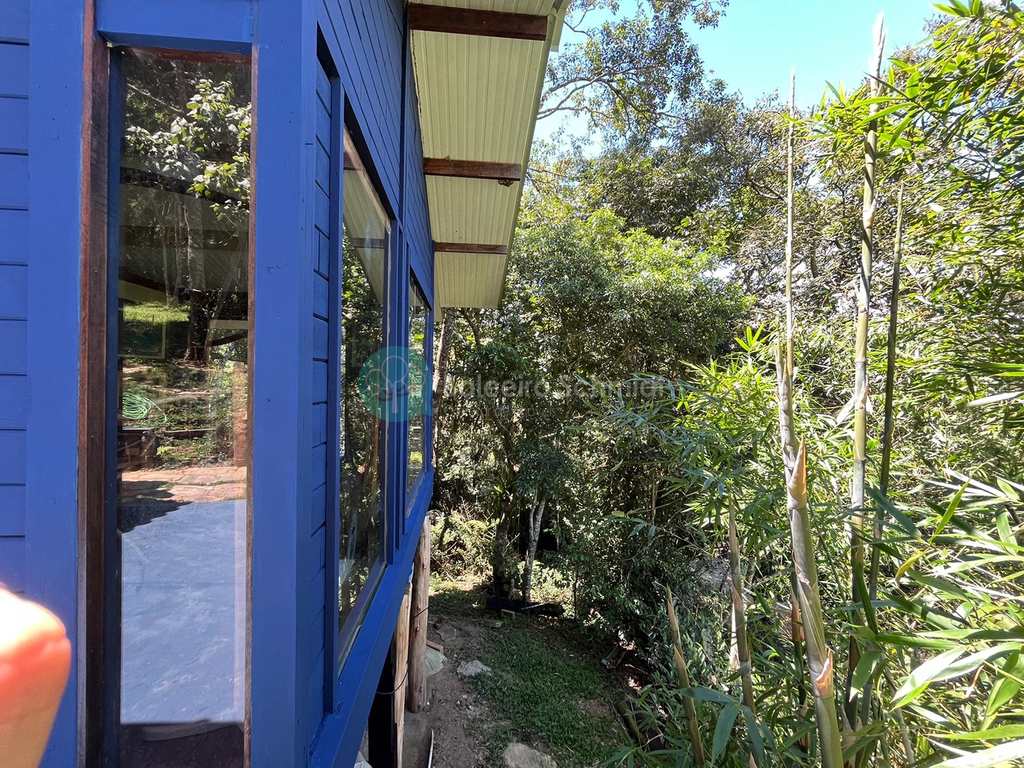 Sítio em Santo Antônio do Pinhal, no bairro Aprox 7 Km do Centro