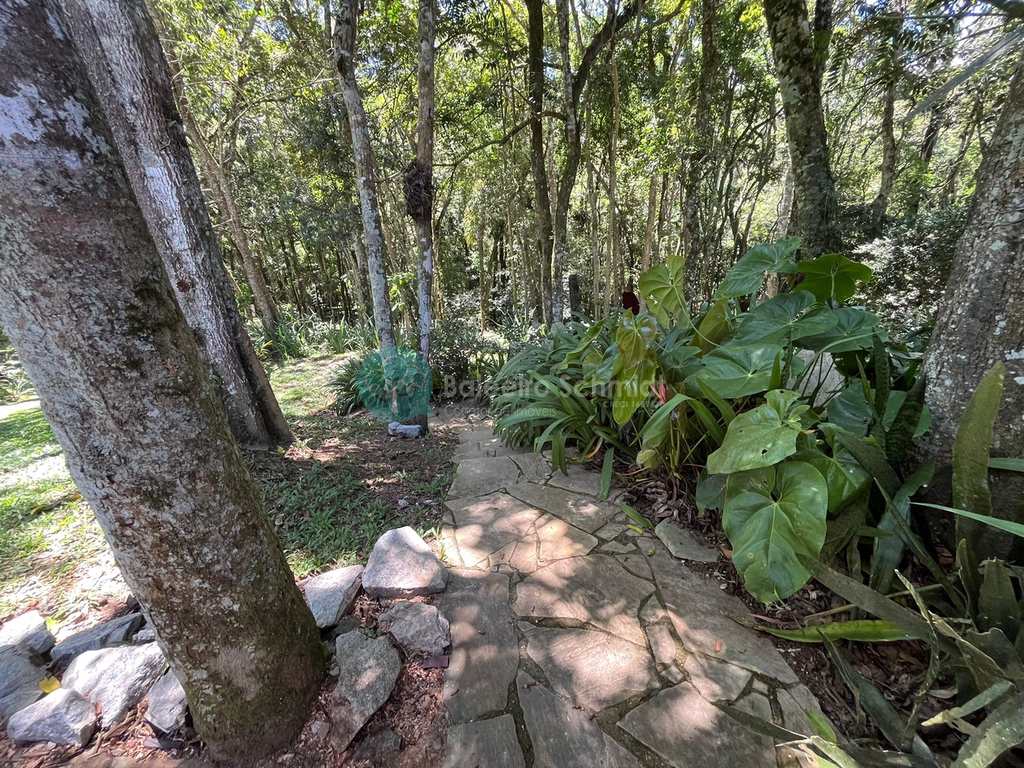 Sítio em Santo Antônio do Pinhal, no bairro Aprox 7 Km do Centro