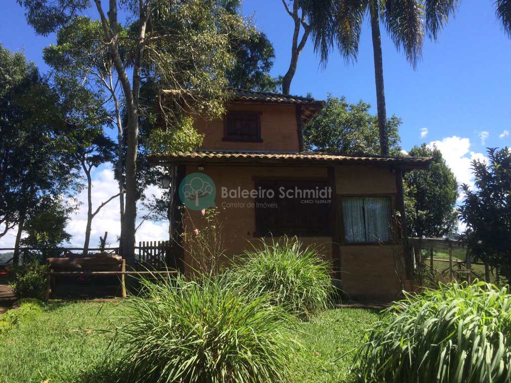Casa em Santo Antônio do Pinhal, no bairro Proximo Ao Centro