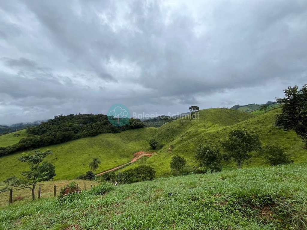 Terreno em Santo Antônio do Pinhal, no bairro 10 Km do Centro