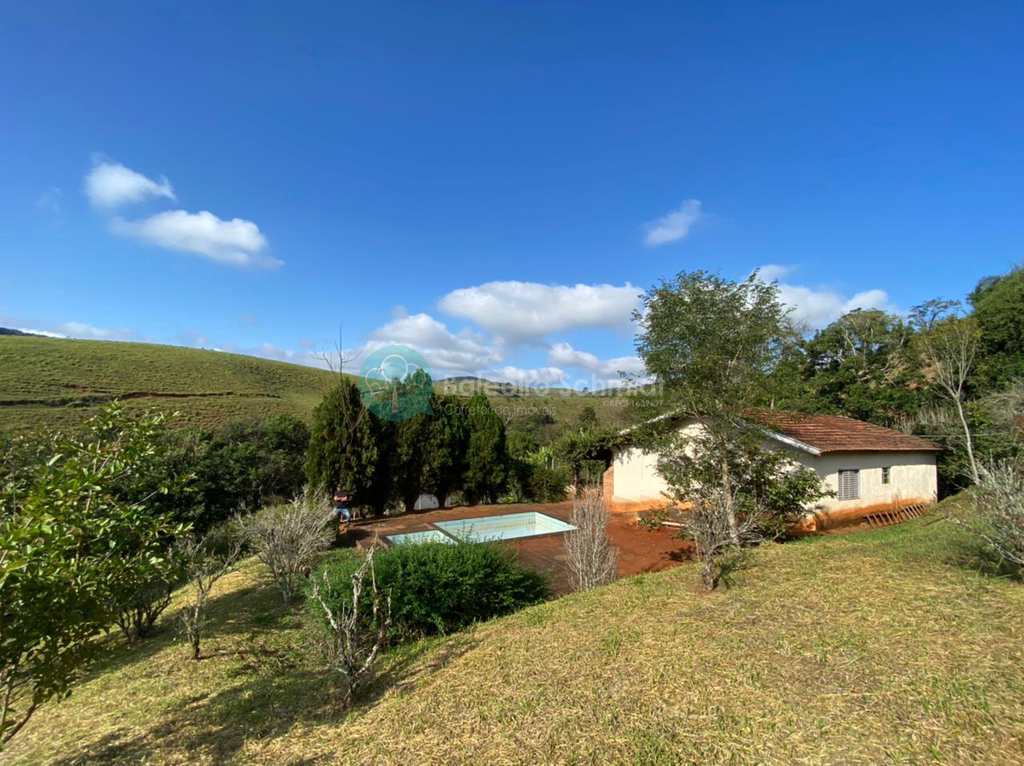 Sítio em Santo Antônio do Pinhal, no bairro Rural