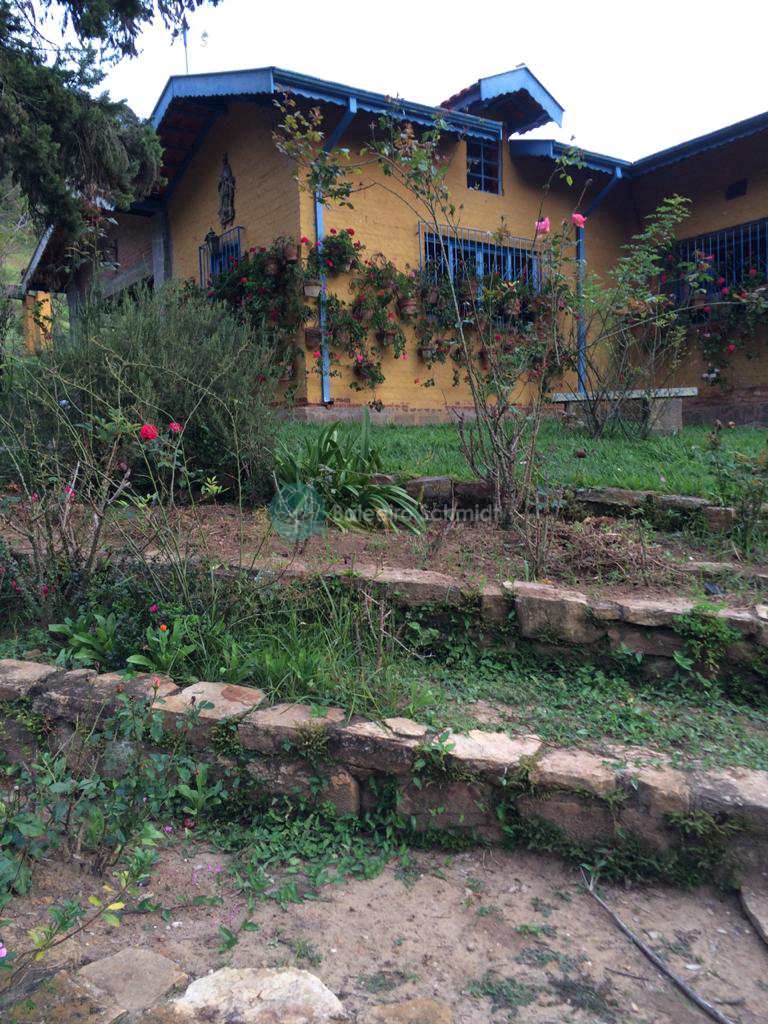 Casa em Santo Antônio do Pinhal, no bairro Rural