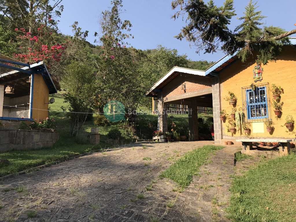 Casa em Santo Antônio do Pinhal, no bairro Rural