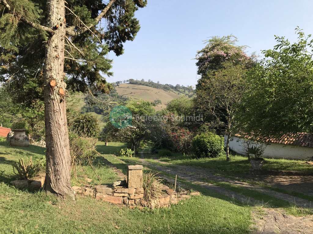 Casa em Santo Antônio do Pinhal, no bairro Rural