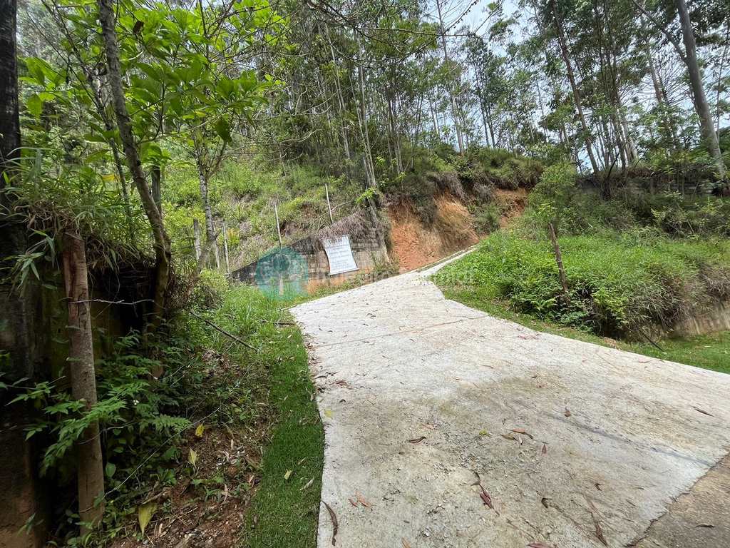 Terreno em Santo Antônio do Pinhal, no bairro Proximo Ao Centro