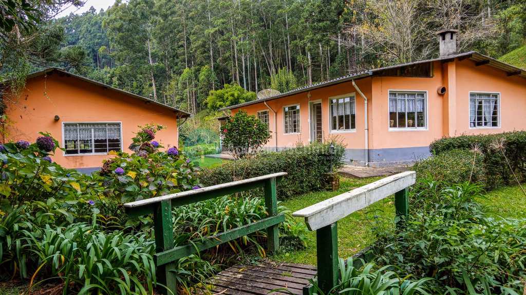 Sítio em Sapucaí-Mirim, no bairro Zona Rural