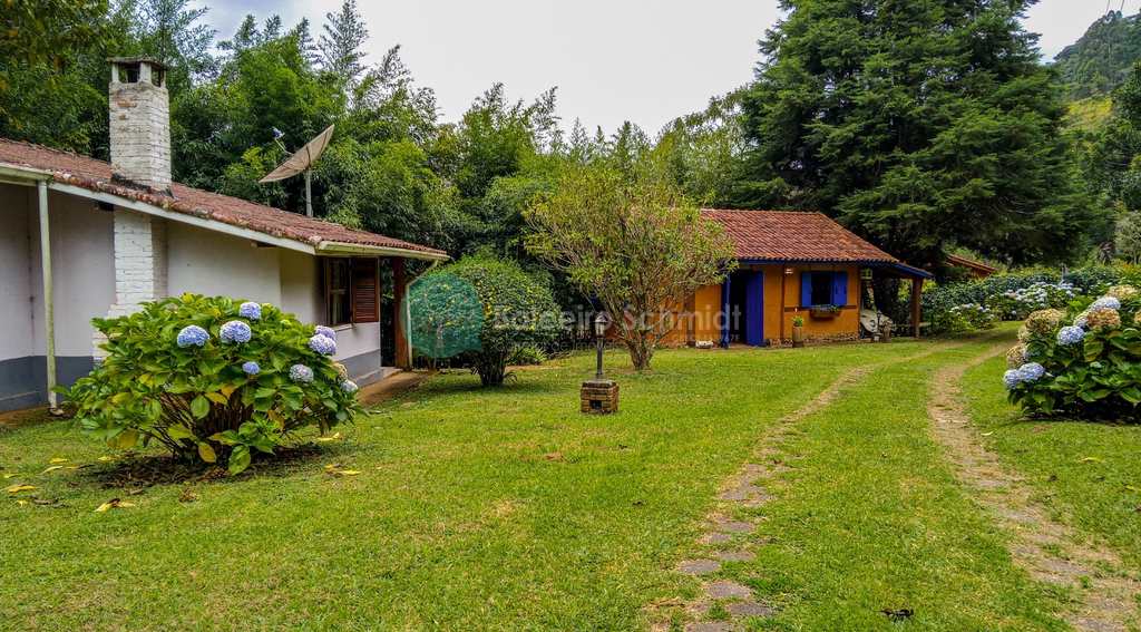 Sítio em Sapucaí-Mirim, no bairro Zona Rural
