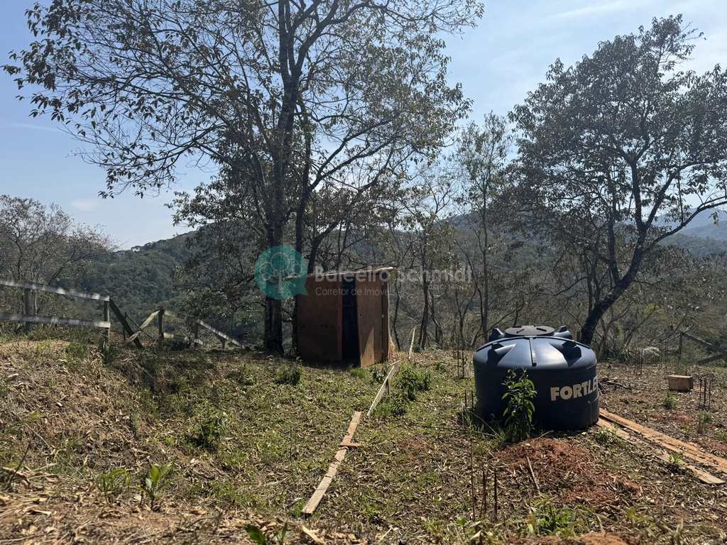 Terreno em Santo Antônio do Pinhal, no bairro Proximo Ao Centro