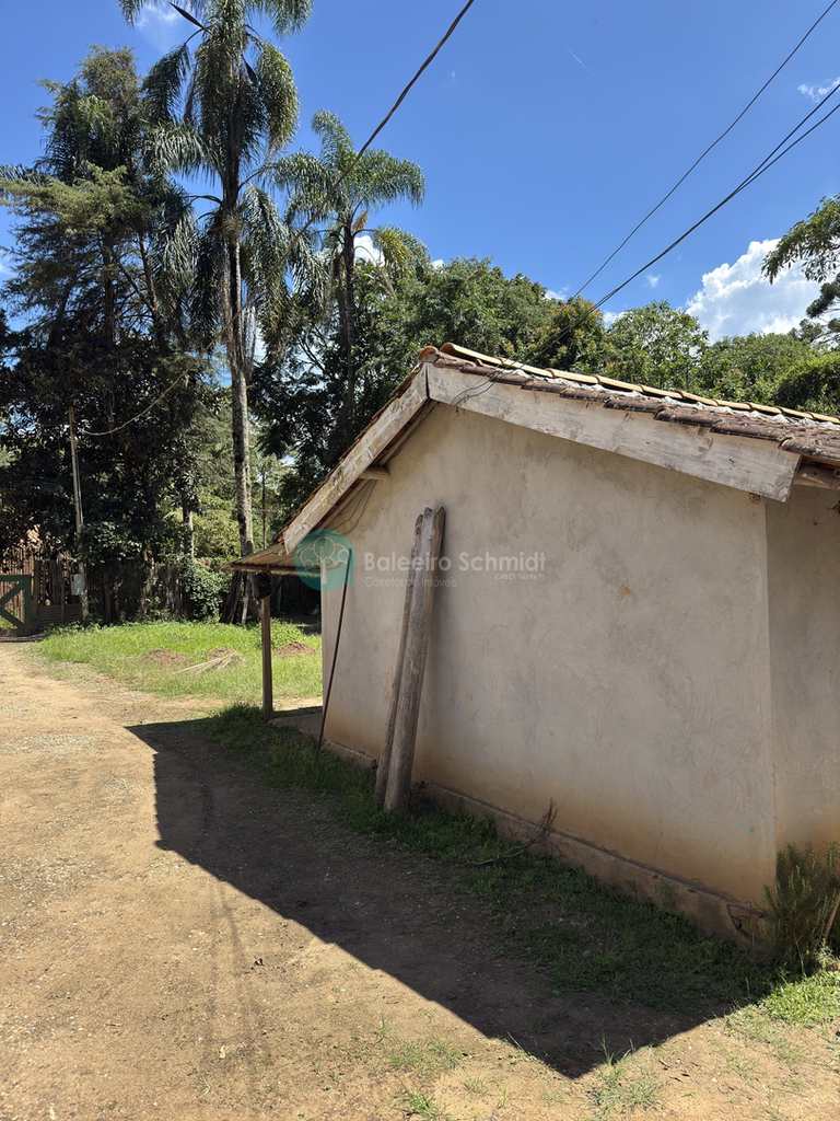 Sítio em Santo Antônio do Pinhal, no bairro Proximo Ao Centro