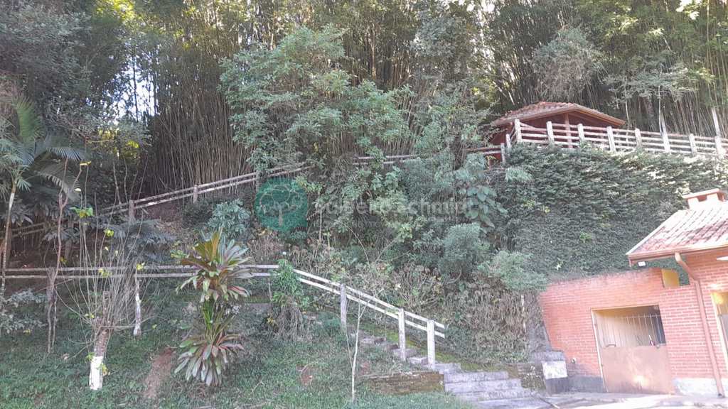 Casa em Santo Antônio do Pinhal, no bairro Centro