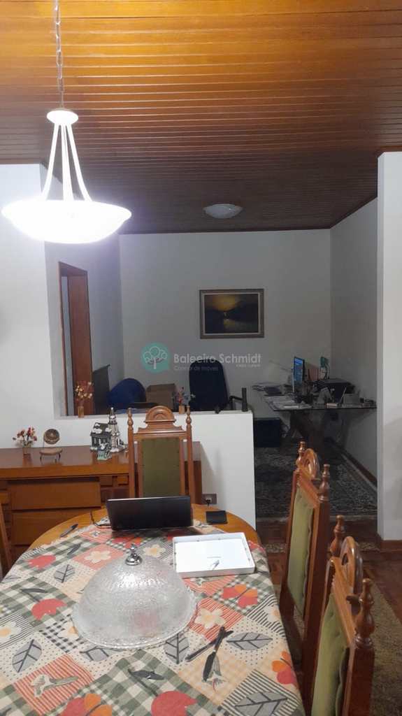 Casa em Santo Antônio do Pinhal, no bairro Centro