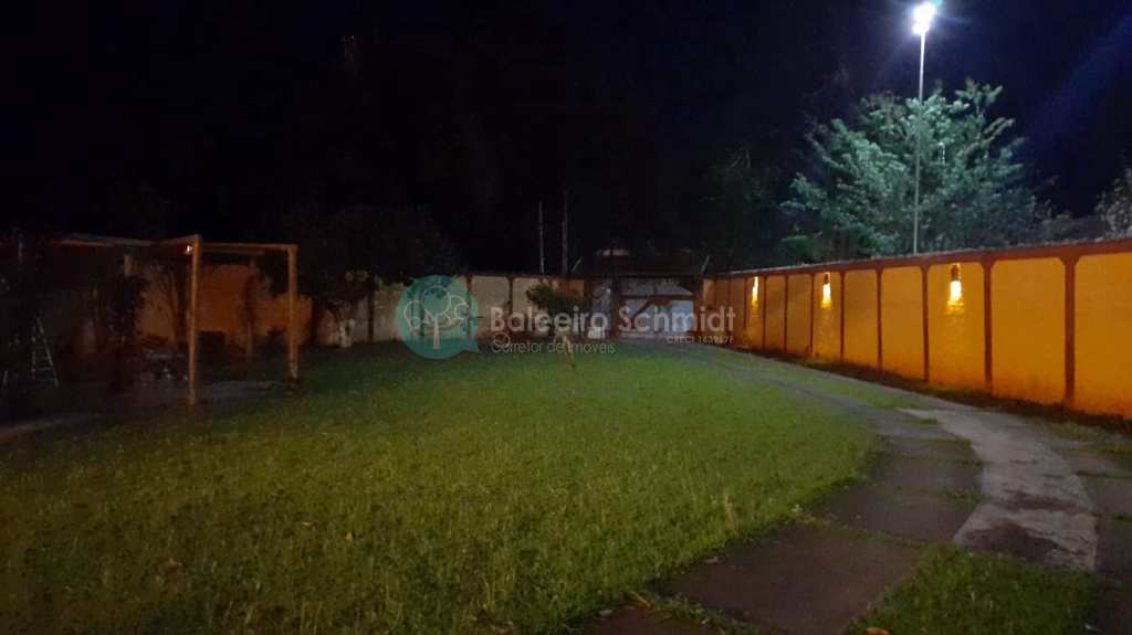 Casa em Santo Antônio do Pinhal, no bairro Centro