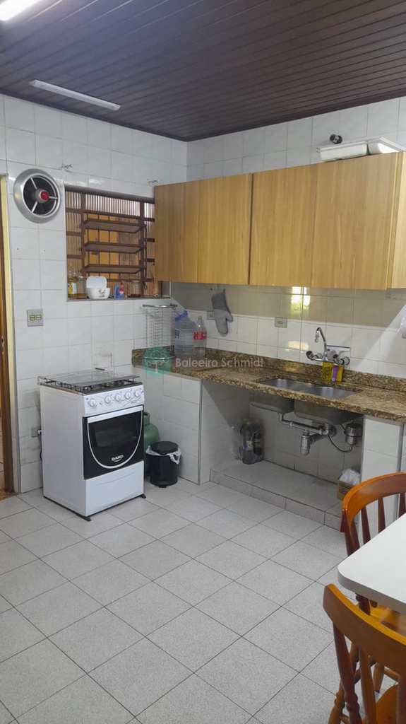 Casa em Santo Antônio do Pinhal, no bairro Centro