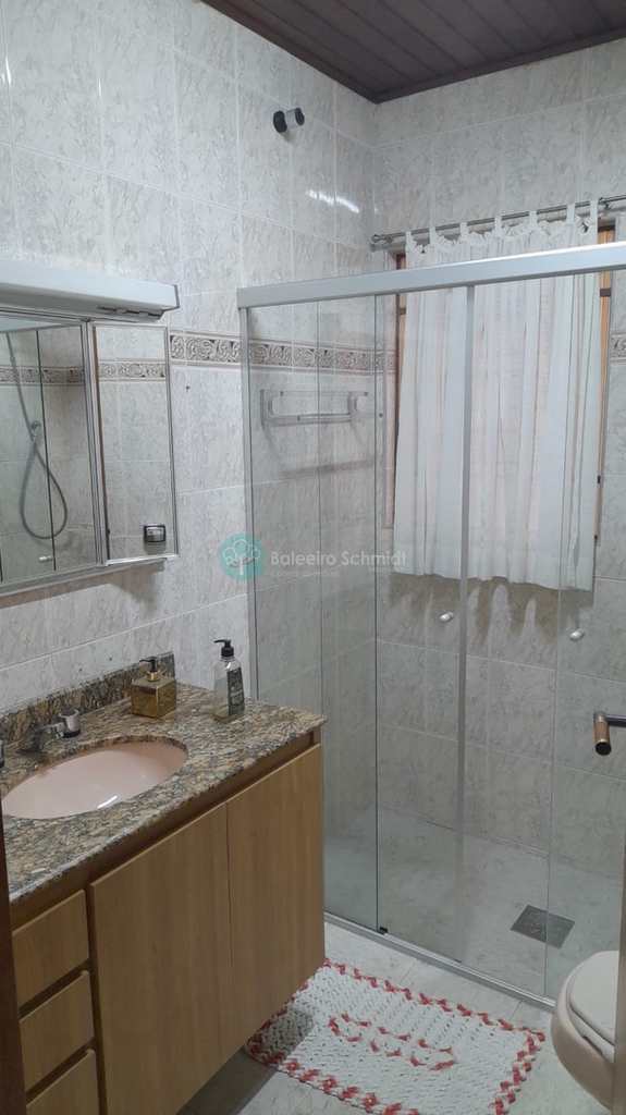 Casa em Santo Antônio do Pinhal, no bairro Centro