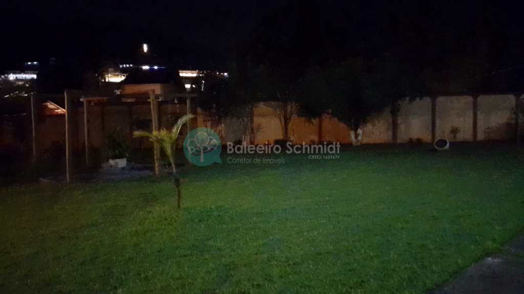 Casa em Santo Antônio do Pinhal, no bairro Centro