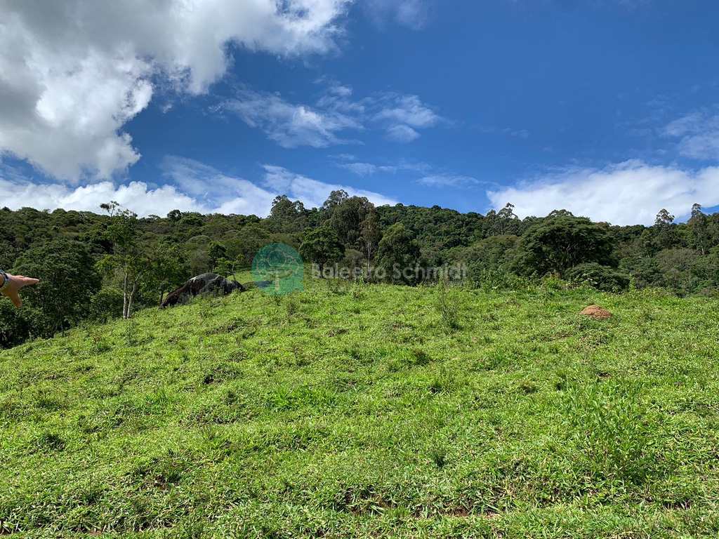 Sítio em Santo Antônio do Pinhal, no bairro Rural