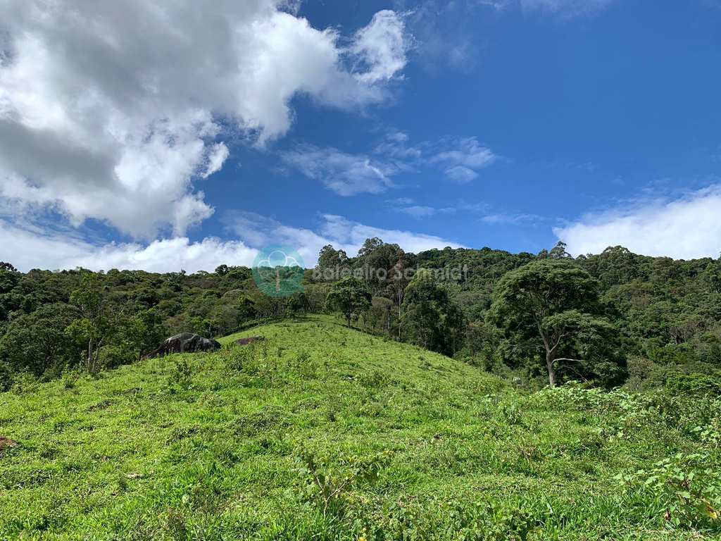 Sítio em Santo Antônio do Pinhal, no bairro Rural